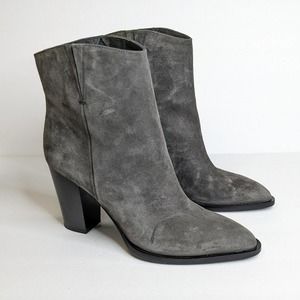Vince Erving Boots 9.5 Gray Suede Leather Pull On Block Heel Pointed Toe